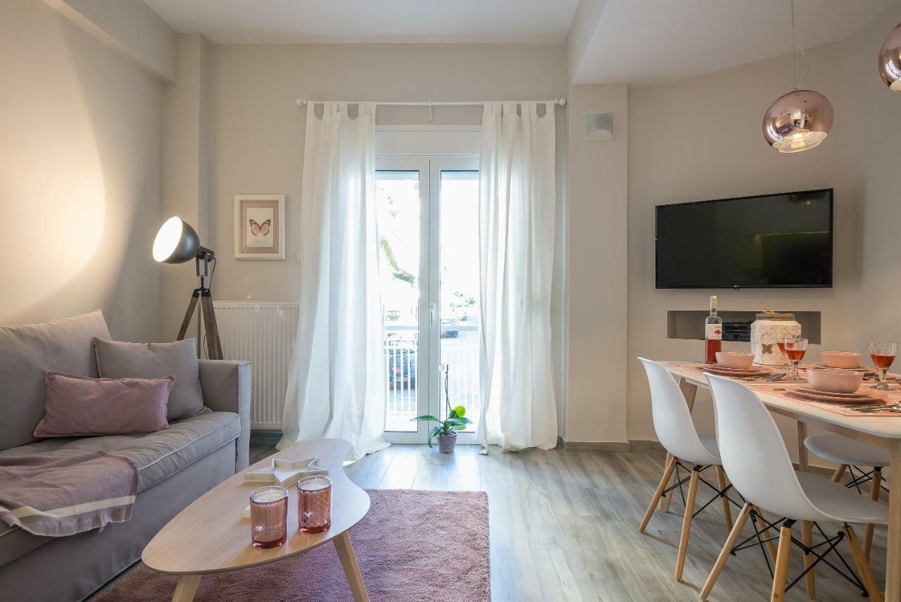 "Sunbow Earth"- Boutique New Apt In Dowtown Athena Bagian luar foto